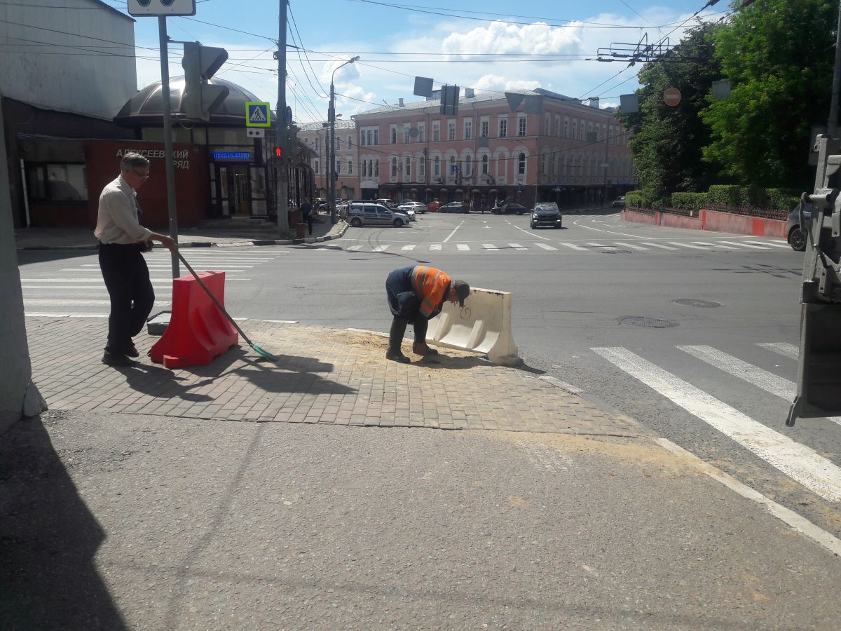 На улицах Нижнего Новгорода по сообщениям горожан устранено 90% провалов - фото 1
