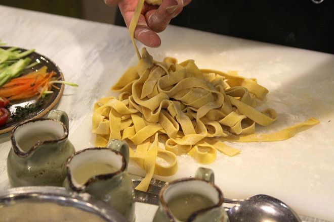 Нескучная  итальянская классика: паста папарделле с цыпленком и овощами в сливочном соусе - фото 15