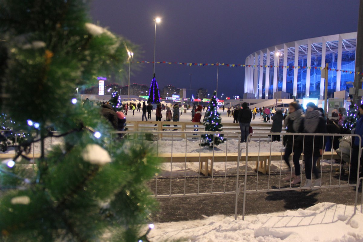 Рождественский городок и современный каток открылись на территории стадиона "Нижний Новгород"