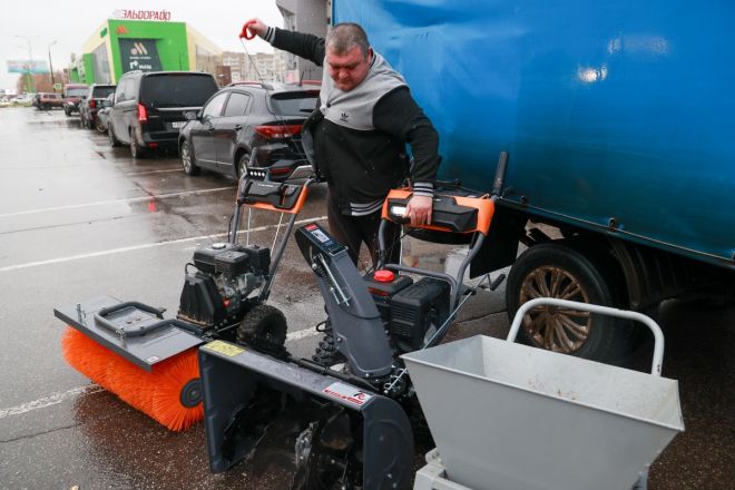 600 единиц техники будут убирать снег в Нижнем Новгороде этой зимой - фото 4