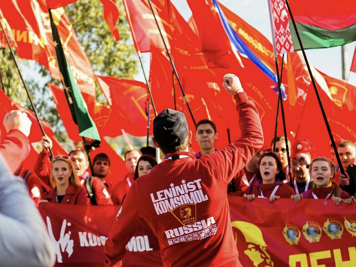 КПРФ добилась восстановления надписи на памятнике Чкалову в Нижнем Новгороде - фото 3