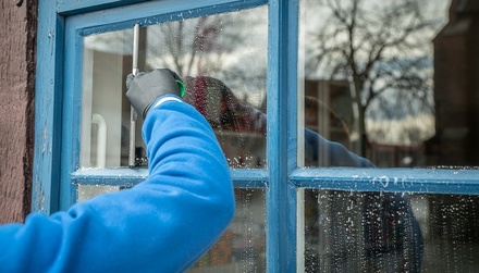 4 способа вымыть окна перед Пасхой без разводов