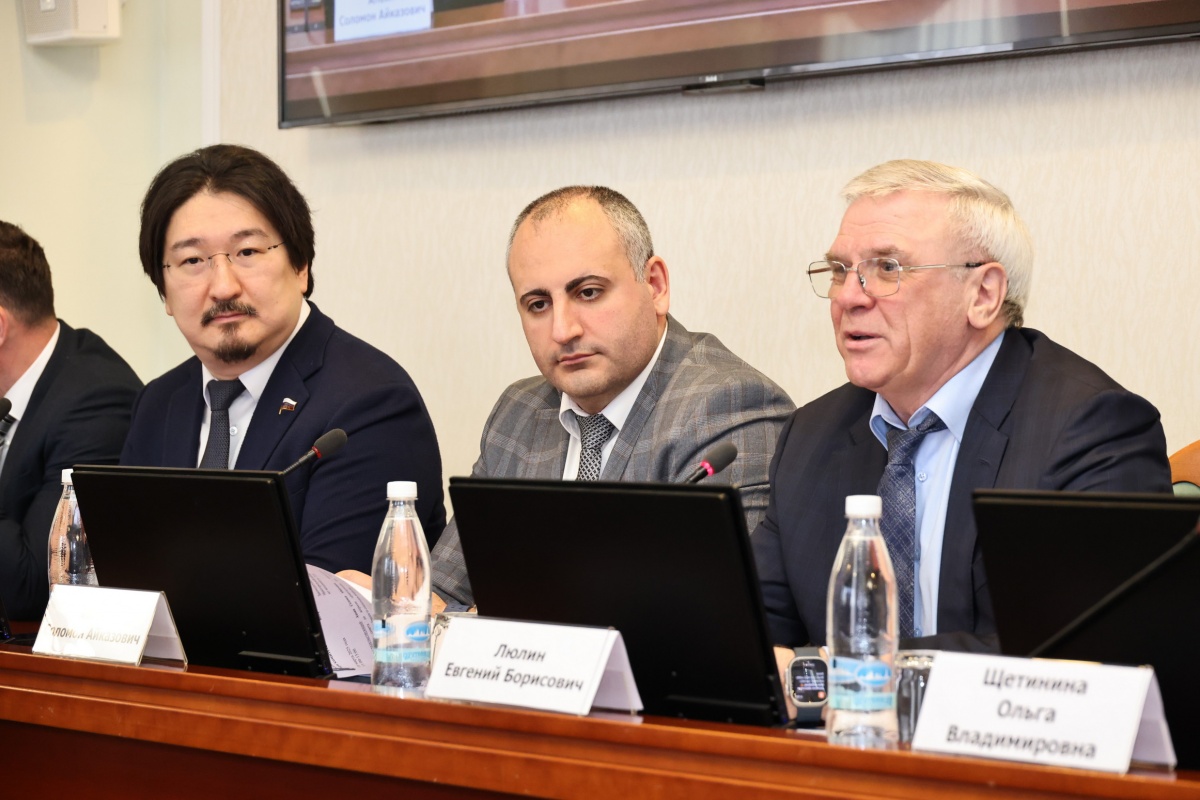 Евгений Люлин призвал оптимизировать систему ОМС, чтобы сделать ее человекоцентричной - фото 1