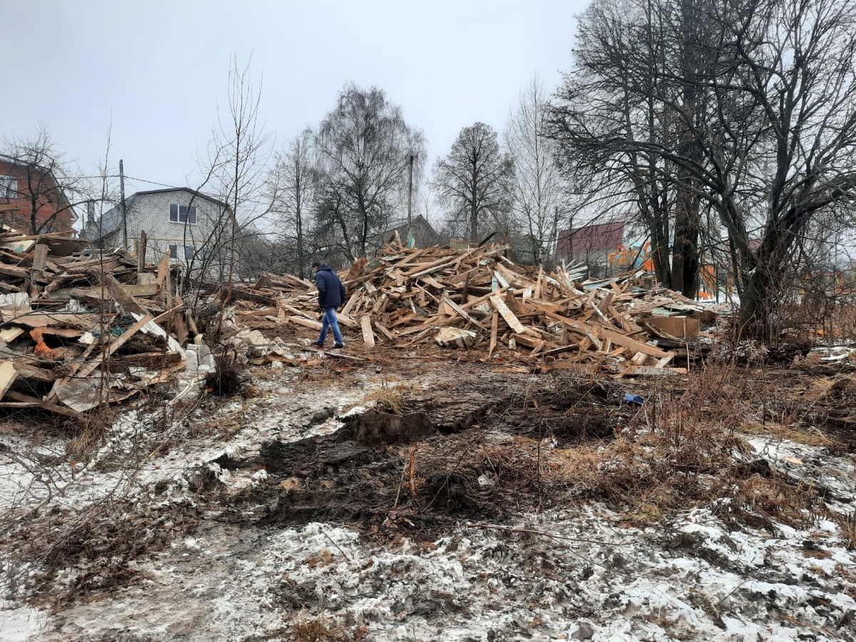 Заброшенную школу снесли в деревне Бешенцево Приокского район - фото 1