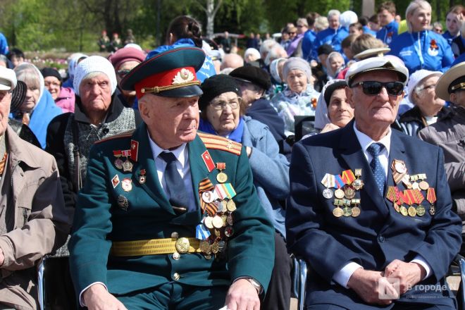Без парада и салюта: как прошел День Победы в Нижнем Новгороде — фоторепортаж - фото 101