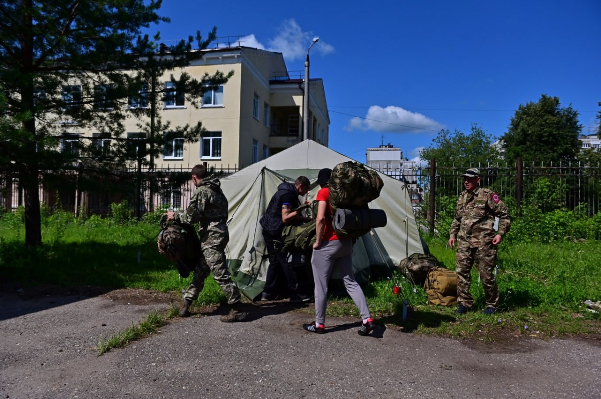 Около 100 нижегородских добровольцев пройдут боевое слаживание для отправки на СВО - фото 1