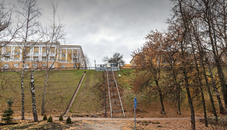 Спускающуюся в нижегородский парк Победы лестницу отремонтируют за 1,2 млн рублей - фото 1