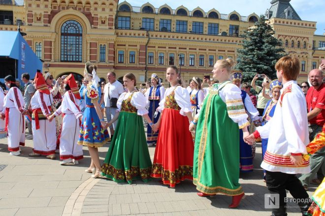 Масштабный гастрофест и концерты: как прошел День России в Нижнем Новгороде &mdash; фоторепортаж - фото 111