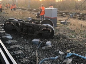 Вагон поезда сошел с рельсов на станции Сергач
