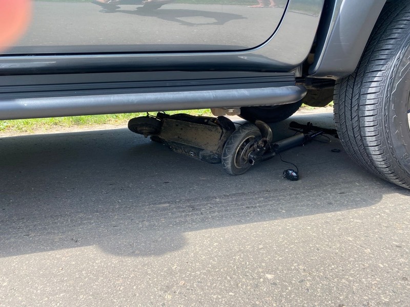 Иномарка сбила юного самокатчика в Нижнем Новгороде - фото 1