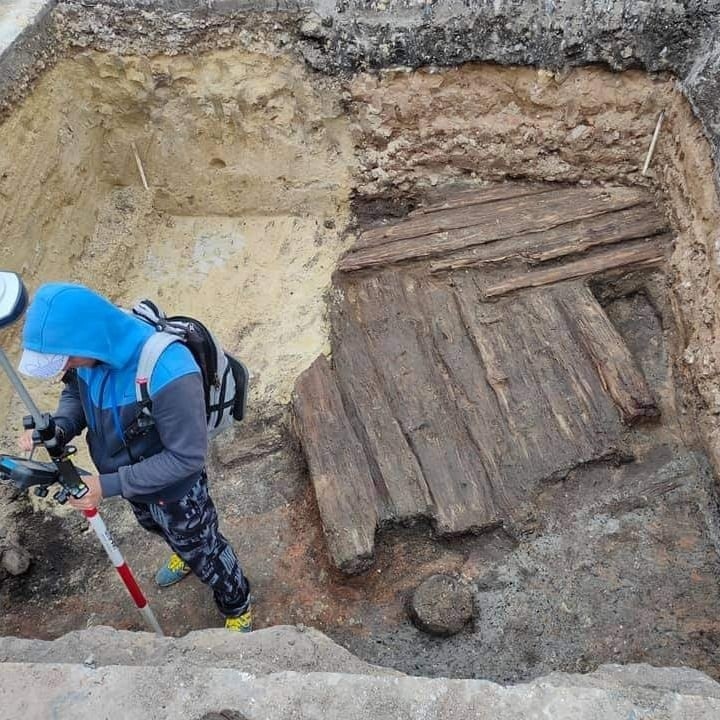Часть деревянной мостовой XVIII века раскопали в Арзамасе - фото 2