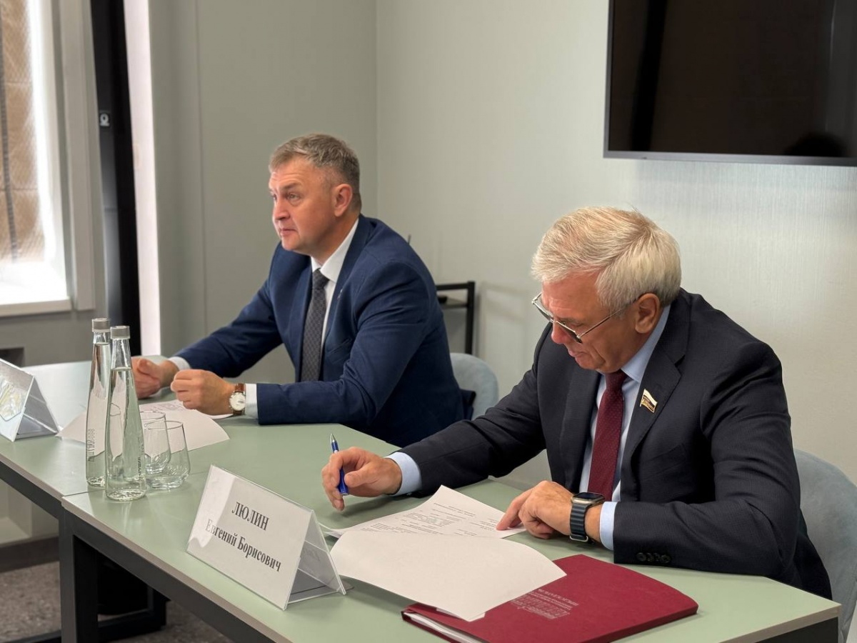 Нижегородские депутаты ознакомились с лучшими практиками застройщиков Кирова - фото 1