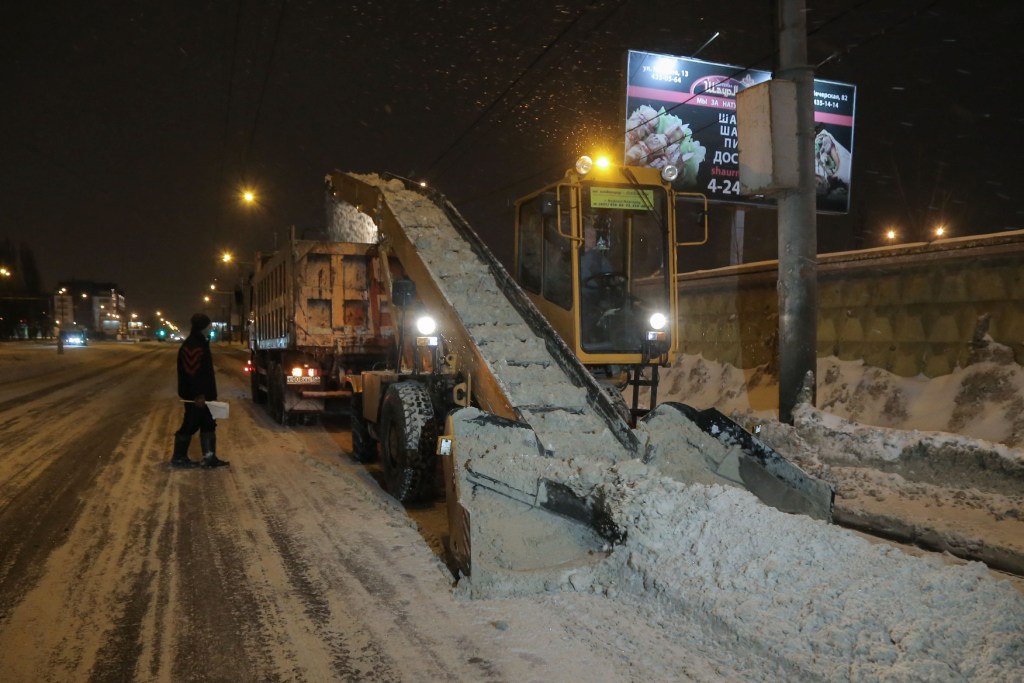 Панов дал сутки на исправление ситуации с уборкой снега в Московском районе (ФОТО) - фото 4