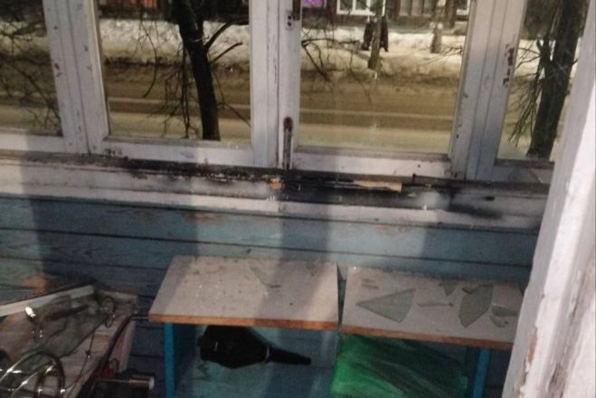 Разбитые коммунальщиками окна в квартире восстановили в Нижнем Новгороде - фото 2