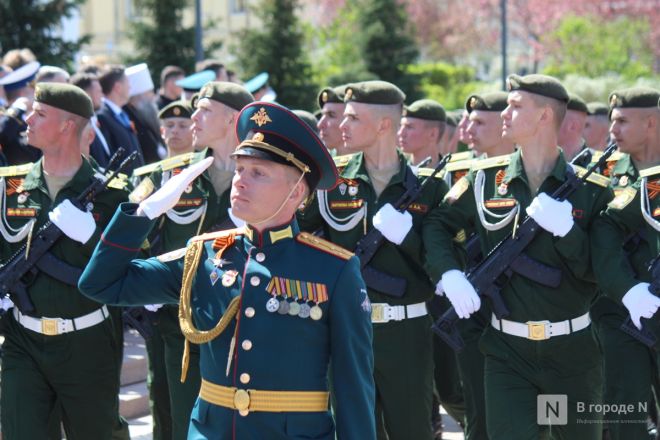 Без парада и салюта: как прошел День Победы в Нижнем Новгороде — фоторепортаж - фото 109