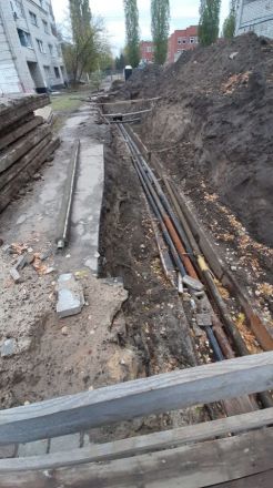 Разрытые траншеи и парящие трубы обнаружили в нижегородских дворах - фото 11