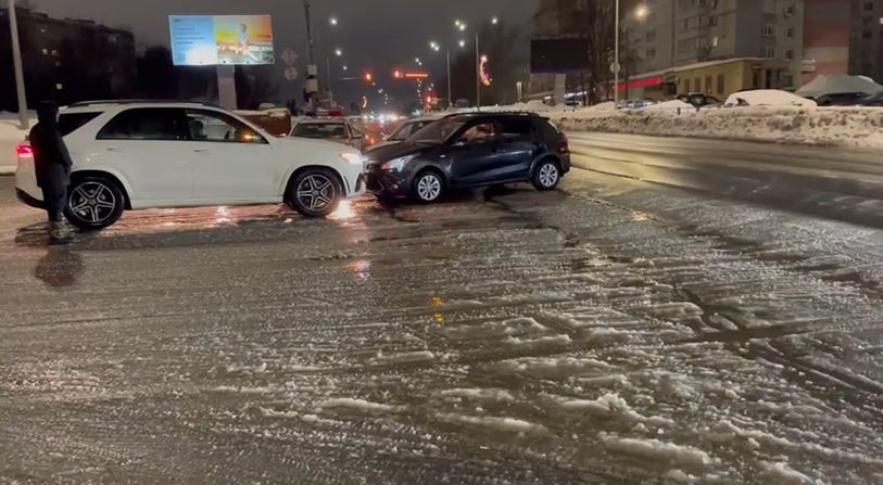 Ребенок пострадал в массовом ДТП в Нижнем Новгороде - фото 1