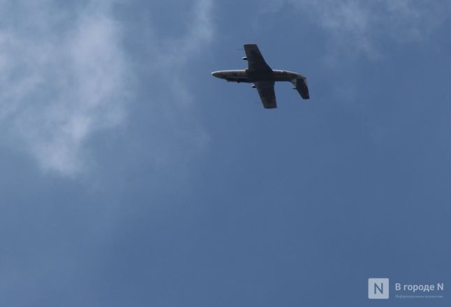 Фоторепортаж: парад в честь 80-й годовщины Победы прошел в Нижнем Новгороде - фото 273
