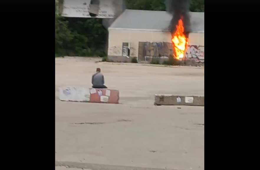 Здание бывшего автовокзала «Канавинский» загорелось в Нижнем Новгороде