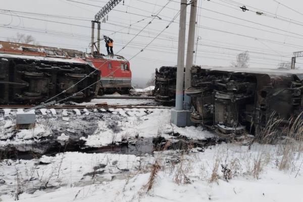 Поезд через Нижний Новгород задержан из-за схода вагонов в Пензенской области
