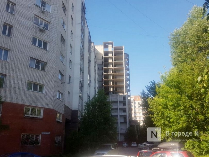 Две самовольно построенные многоэтажки выявили в Нижнем Новгороде - фото 1