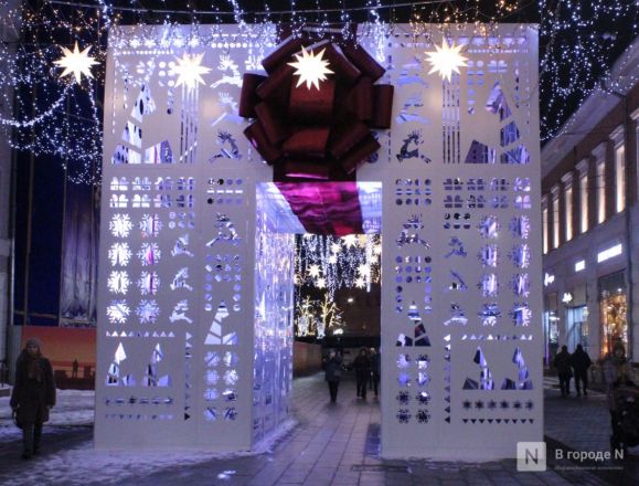 Самыми популярными персонажами нижегородских новогодних инсталляций стали олени - фото 4