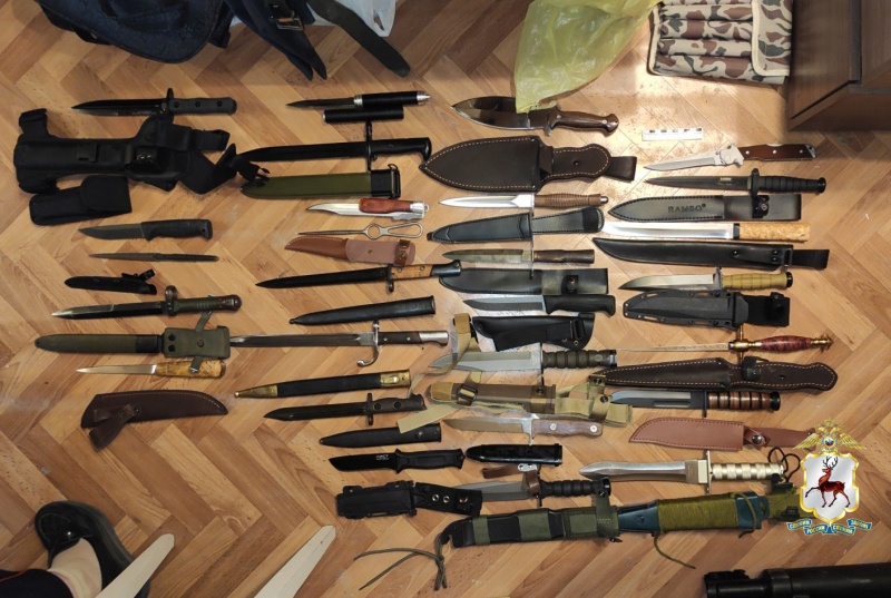 Огромный склад оружия нашли у доцента института в Нижнем Новгороде - фото 1