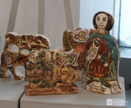 Фоторепортаж: выставка &laquo;АРТ МИР &mdash; 2026&raquo; открылась в Нижнем Новгороде - фото 120