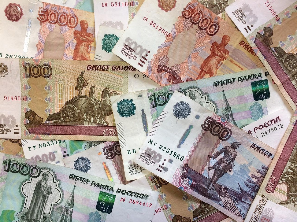 Сотрудника нижегородской колонии оштрафовали на 800 тысяч рублей за взятки