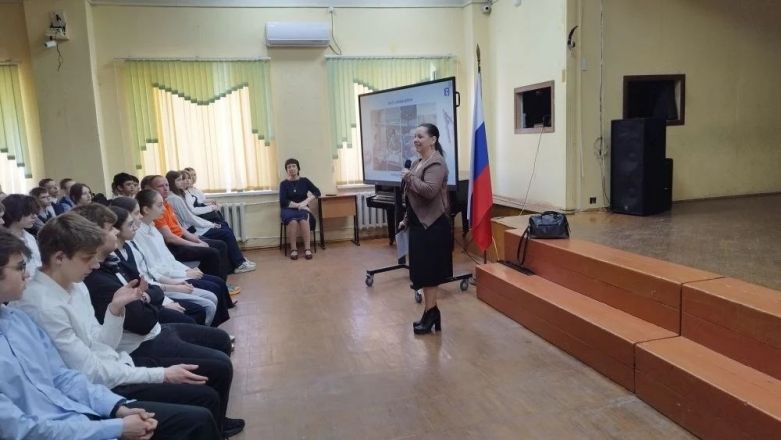 Знакомство с миром электричества: сотрудники &laquo;Нижновэнерго&raquo; провели для школьников лекции и экскурсию - фото 2