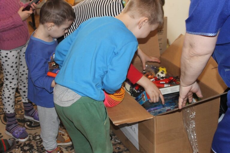 Нижегородские коммунисты доставили гуманитарную помощь в Павлово для жителей из ДНР и ЛНР - фото 2