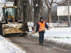 Почти 250 жалоб на плохую уборку снега поступило от нижегородцев