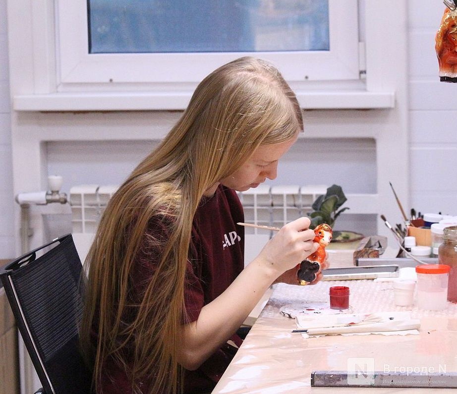 Волшебство из стекла: фоторепортаж с фабрики елочных игрушек в Нижнем Новгороде - фото 2