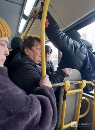 В грязи и давке: тестируем самые популярные автобусы в Нижнем Новгороде - фото 4