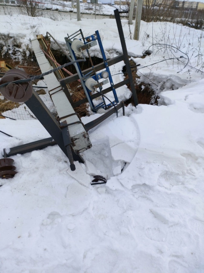 Электроподстанция обвалилась вместе с грунтом в Нижнем Новгороде - фото 2